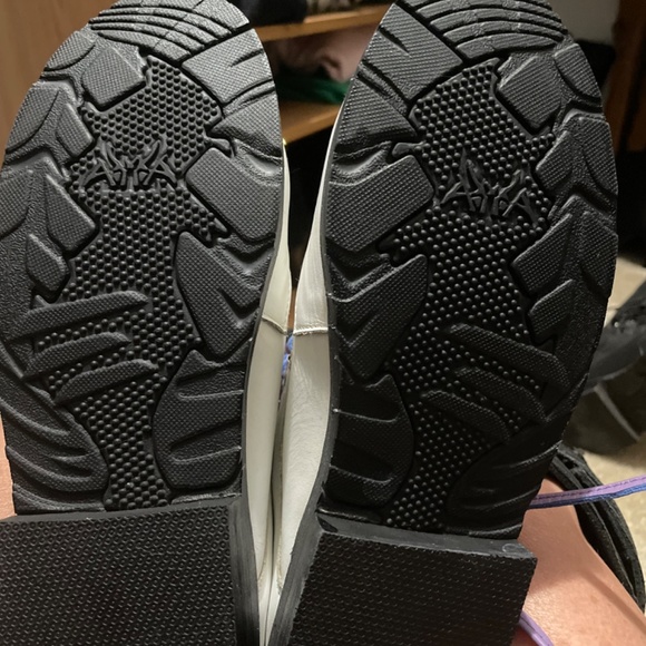 CUSTOM Verillas Monolith boots, size 7 - Picture 3 of 3